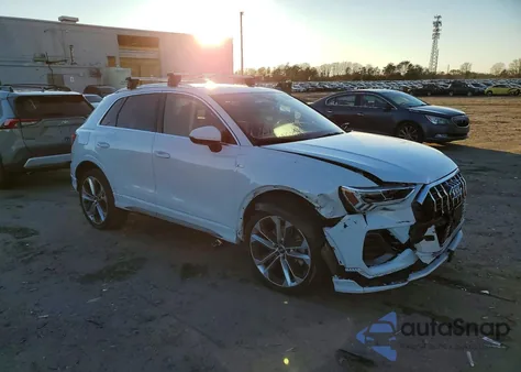 2020 Audi Q3 Premium Plus S-Line z USA, uszkodzony, nr VIN WA1EECF39L1065304